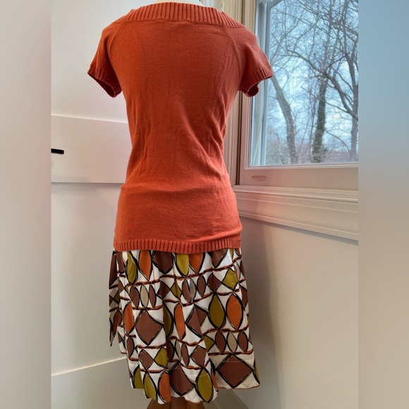 BCBG maxazria women top and skirt set - top: size L; skirt: size:6 - Picture 2 of 14